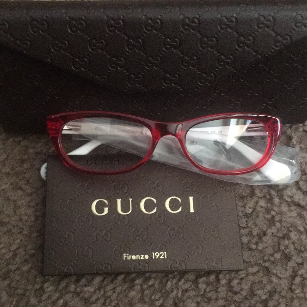 Children’s personality Gucci frames..